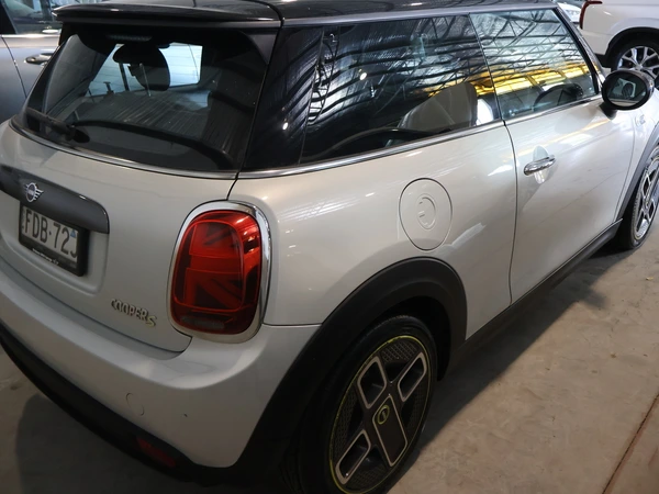 2020 Mini Hatch Cooper SE First Edition Electric Automatic FWD