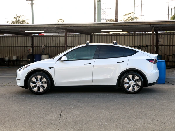 2022 Tesla Model Y Rear-Wheel Drive Panoramic Glass Roof Heated Seats