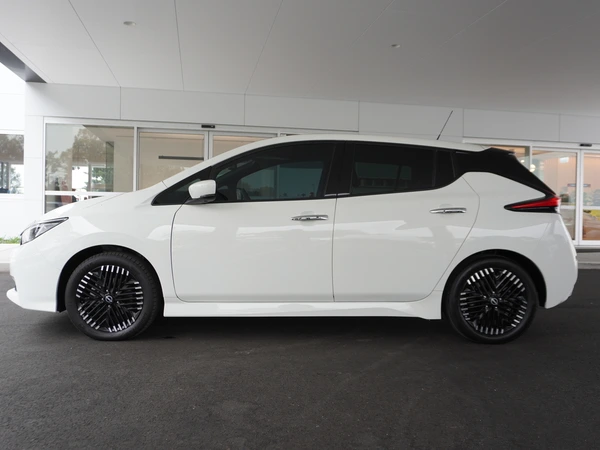 2023 Nissan Leaf Electric Automatic