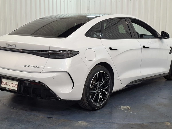 2025 Byd Seal Premium Electric Automatic RWD