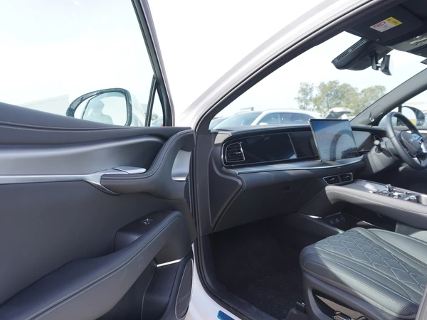 2025 Byd Sealion 7 Electric Four Wheel Drive Automatic