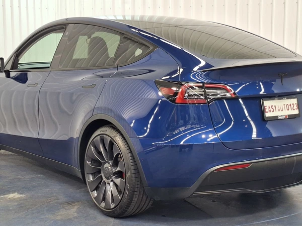 2023 Tesla Model Y Performance AWD Electric