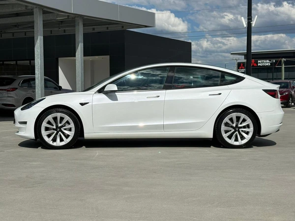 2022 Tesla Model 3 Long Range AWD Electric