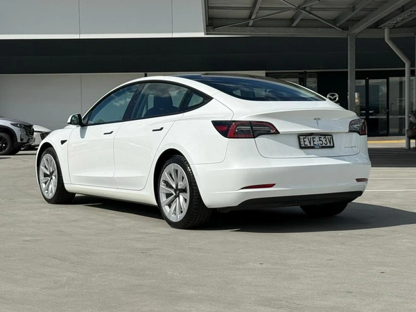 2022 Tesla Model 3 Long Range AWD Electric