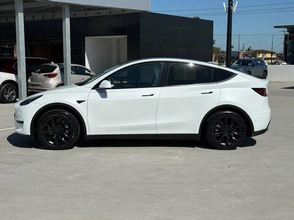 2023 Tesla Model Y Rear-Wheel Drive Automatic Electric