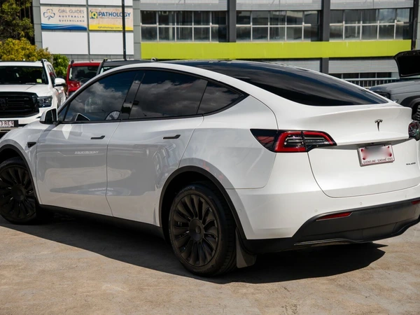 2023 Tesla Model Y Long Range AWD Electric