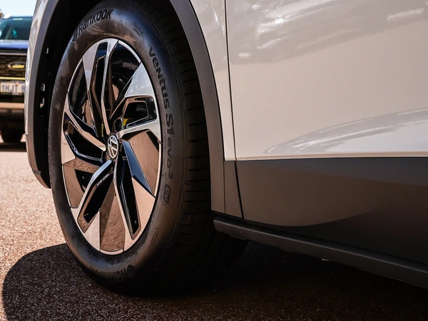 2025 Volkswagen Id.4 Pro Electric RWD