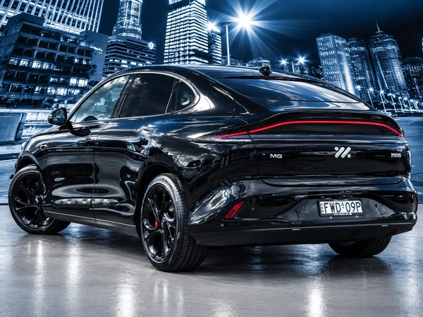 2025 Mg Im6 Performance Electric FWD Automatic