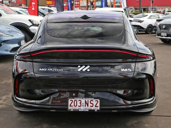 2025 Mg Im5 Performance P12L AWD Automatic