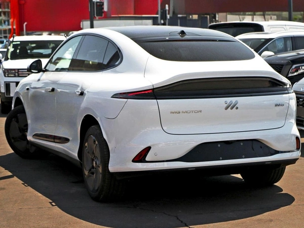 2025 Mg Im6 Premium S12L Electric Automatic RWD
