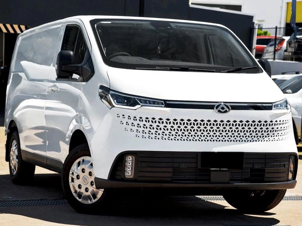 2024 Ldv eDeliver 7 White Van Electric Automatic