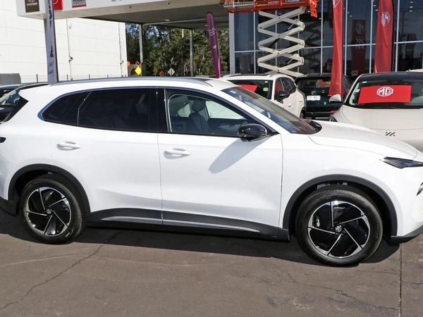 2025 MG MGS5 Essence 62 RWD Automatic Electric