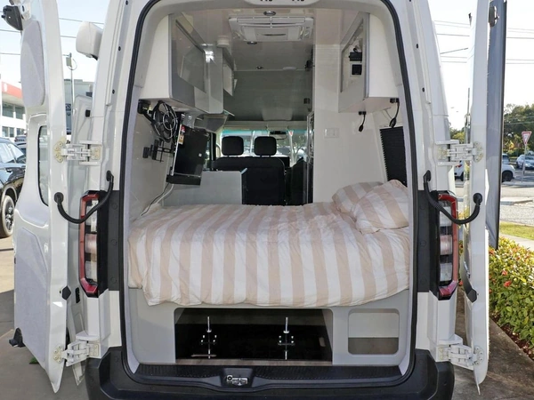 2025 Farizon SuperVan LWB High Roof Automatic Electric