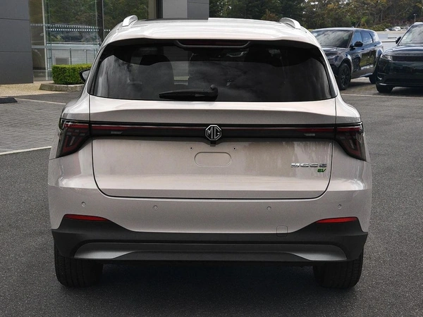 2026 Mg Mgs5 Essence 49 Automatic RWD