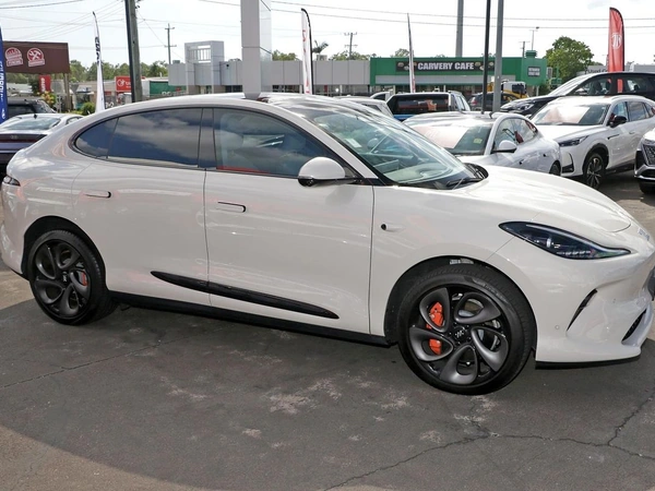 2025 MG IM6 Performance S12L AWD Automatic