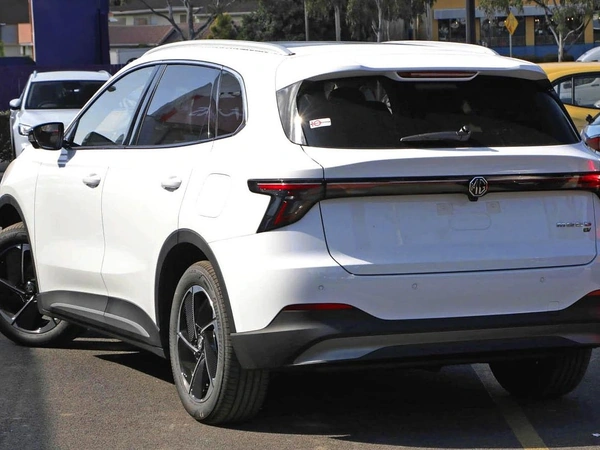 2026 Mg Mgs5 Essence 70 6MT FWD