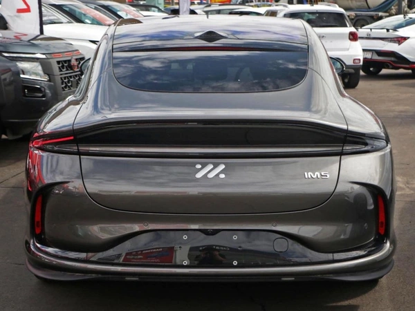 2026 Mg Im5 Premium Automatic Electric