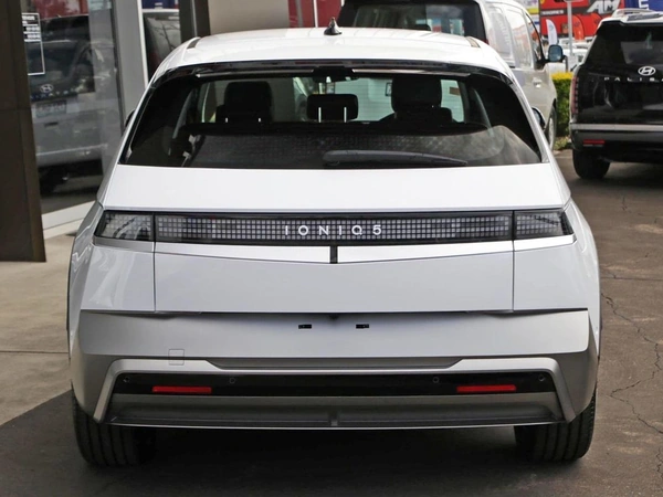 2026 Hyundai Ioniq 5 NE.V7 Rear Wheel Drive Automatic