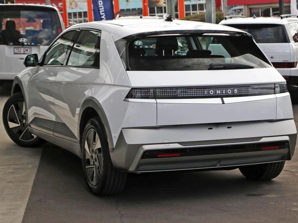 2026 Hyundai Ioniq 5 NE.V7 Rear Wheel Drive Automatic