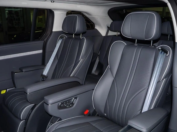 2026 Xpeng X9 Standard Range Electric Automatic