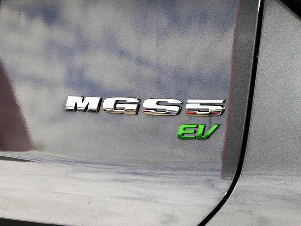 2026 Mg Mgs5 Essence 62 ZS3EM Automatic RWD
