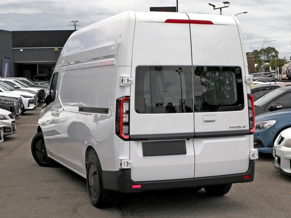 2026 Farizon SuperVan LWB High Roof Electric Manual