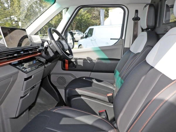 2026 Farizon SuperVan SWB Low Roof Electric Automatic