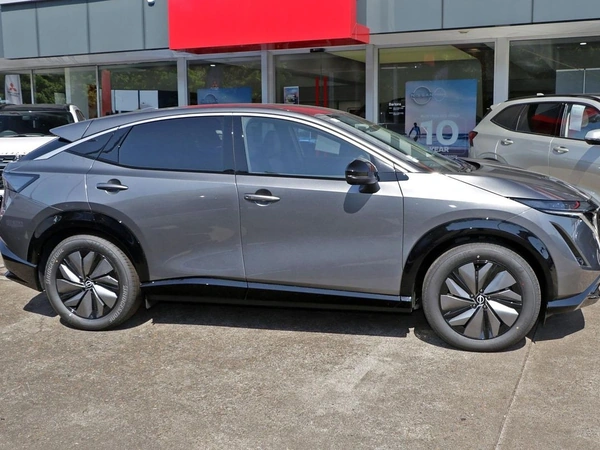 2025 Nissan Ariya Advance SE Electric CVT Automatic
