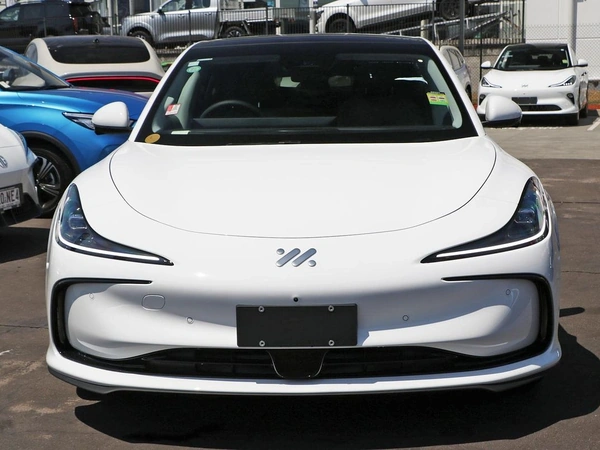 2025 MG IM5 Premium P12L Front Wheel Drive Automatic