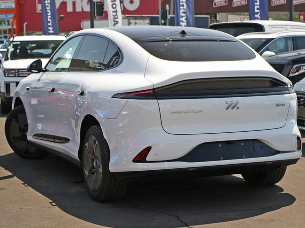 2025 MG IM6 Premium S12L All-Wheel Drive Automatic