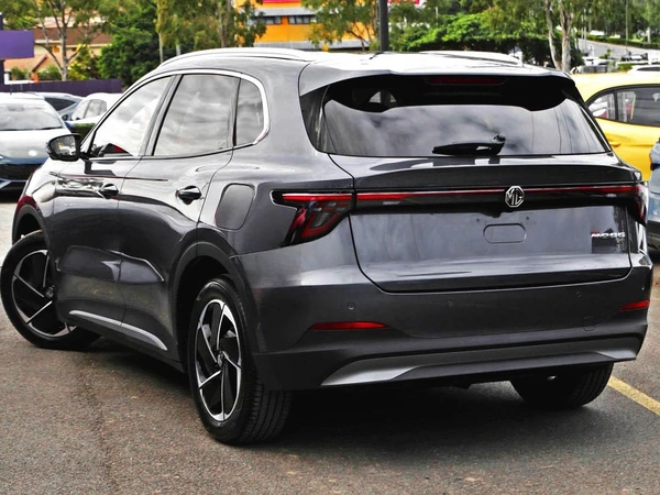 2026 MG MGS5 EV Essence 62 RWD Automatic