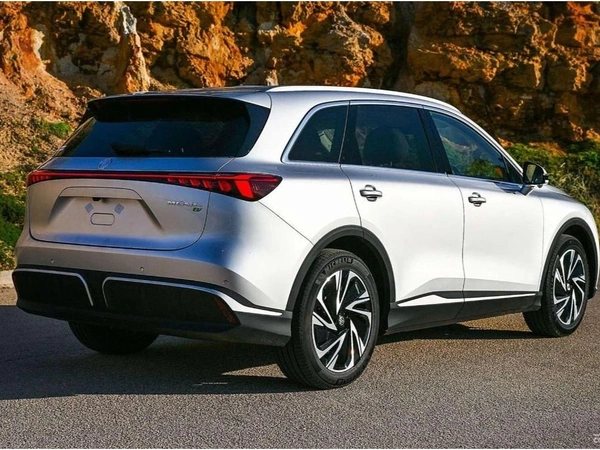 2026 Mg Mgs6 Essence Is3e FWD Electric Automatic 6-Speed Manual