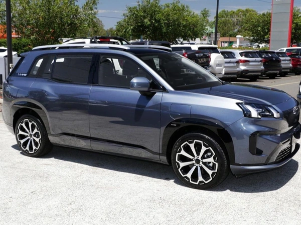 2026 Aion V Ultra Electric Automatic AWD Sunroof
