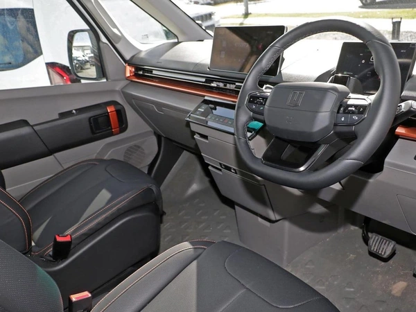 2026 Farizon SuperVan LWB High Roof Electric Semi-Automatic