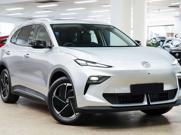 2025 Mg Mgs5 Essence 49 Automatic RWD
