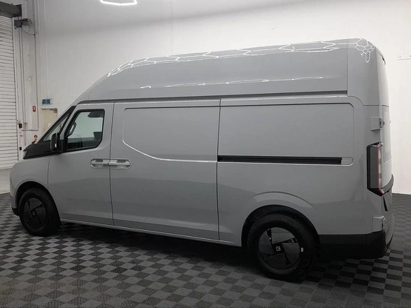 2026 Farizon SuperVan ELWB High Roof Electric Automatic