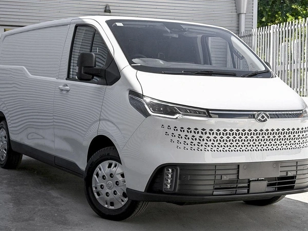 2025 Ldv eDeliver 7 White Van Electric Automatic
