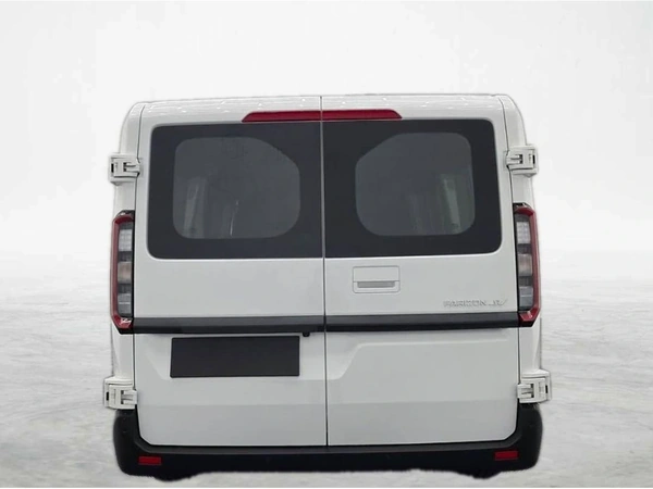 2026 Farizon SuperVan White Van Electric Manual