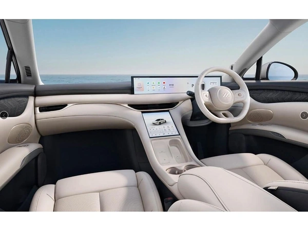 2025 MG IM6 Performance S12L AWD Automatic
