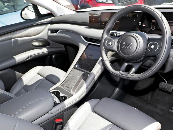 2026 Mg Im6 Premium S12L Automatic RWD