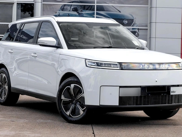 2026 Omoda Jaecoo J5 EV Summit Automatic Electric