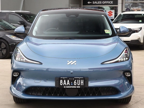2025 MG IM6 Platinum AWD Automatic