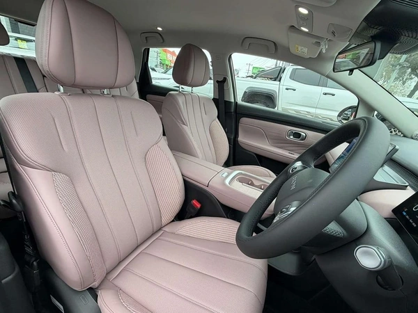2026 Aion UT Premium Electric Automatic