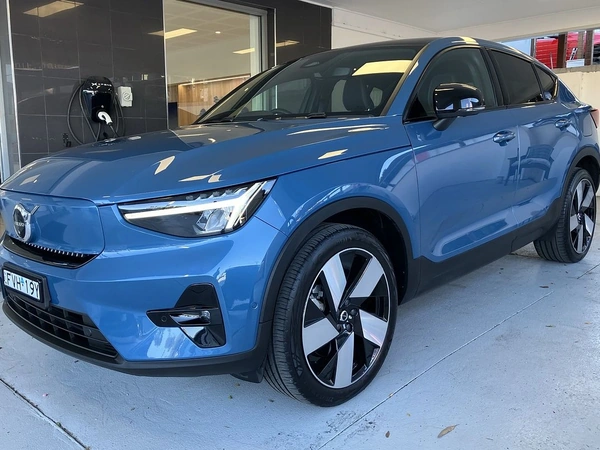 2022 Volvo C40 Recharge Twin AWD Automatic