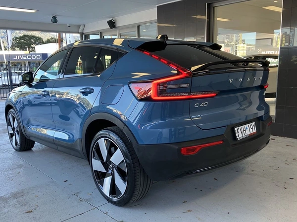 2022 Volvo C40 Recharge Twin AWD Automatic