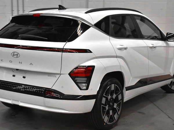 2026 Hyundai Kona Electric Premium AWD