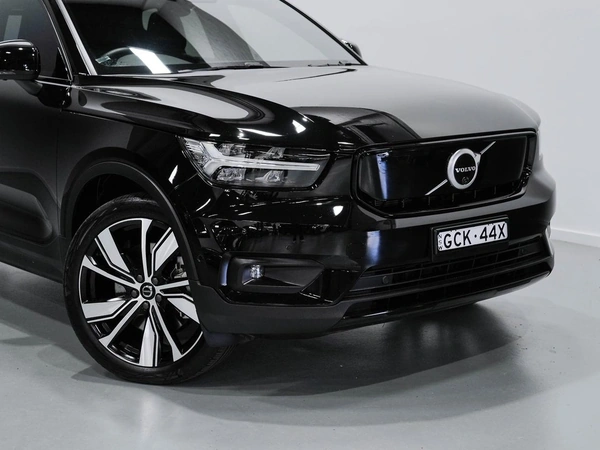 2022 Volvo XC40 Recharge Twin Pure Electric AWD Panoramic Sunroof Heated Seats